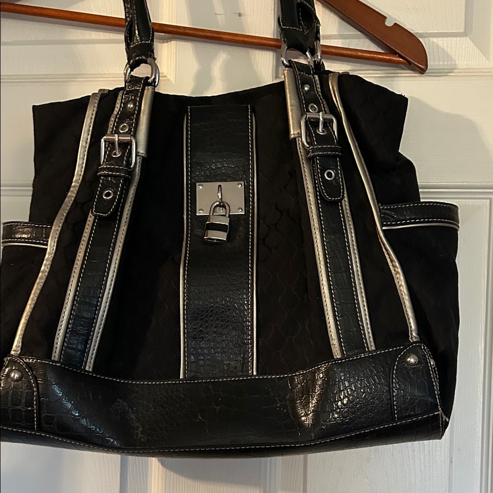 Black and Silver Handbag with side pockets